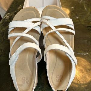 Brand new ABEO Bobby sandals size 8